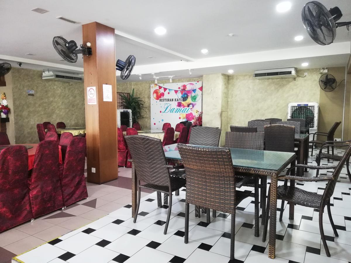 Hotel Damai Parit Buntar Kültér fotó